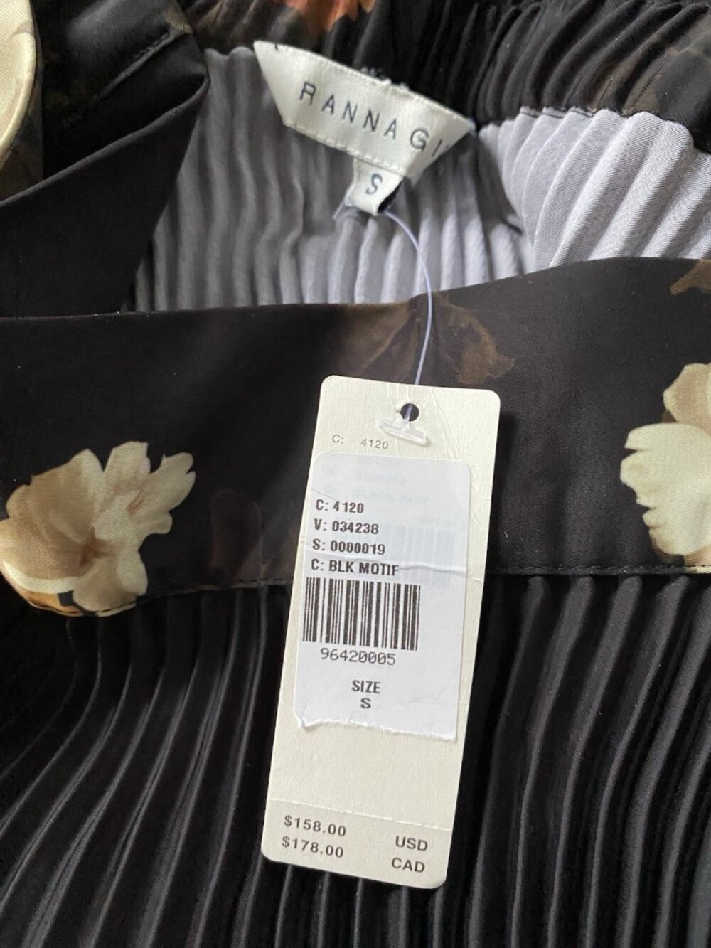 Anthropologie Ranna Gill Aria Pleated Midi Skirt size S black floral color - Picture 3 of 6